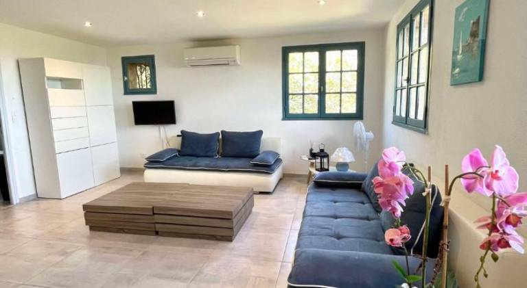 Holiday apartment with 1 room for 6 persons in L'Île-Rousse