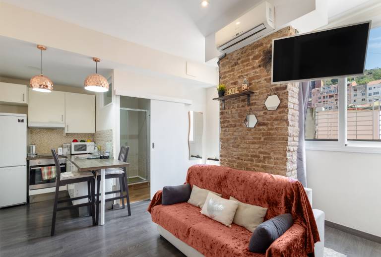Apartment with fast internet | Next to Park Güell — photo 3