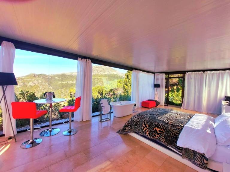 Lodge Casares