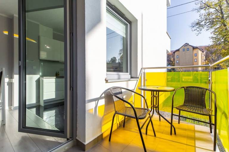 Holiday apartment with garden — photo 4