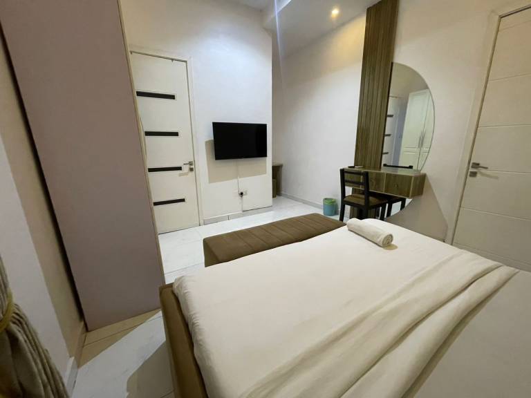 Immaculate 2 Bed Apartment Victoria Island Lagos