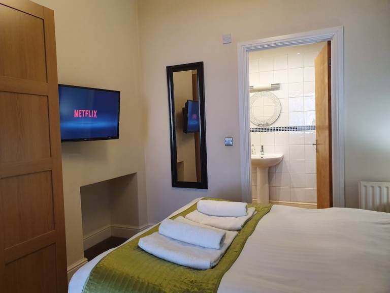 Apartment Swindon