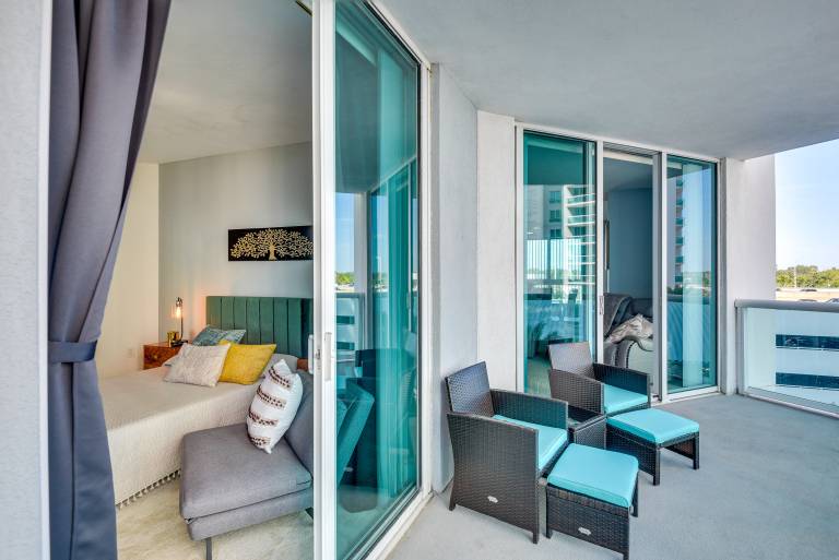 Luxe Resort Condo 2 Mi to Daytona Beach