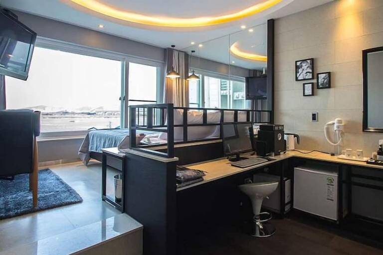 JK Hotel