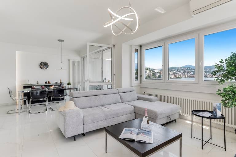 Apartment with terrace | Water view — photo 4