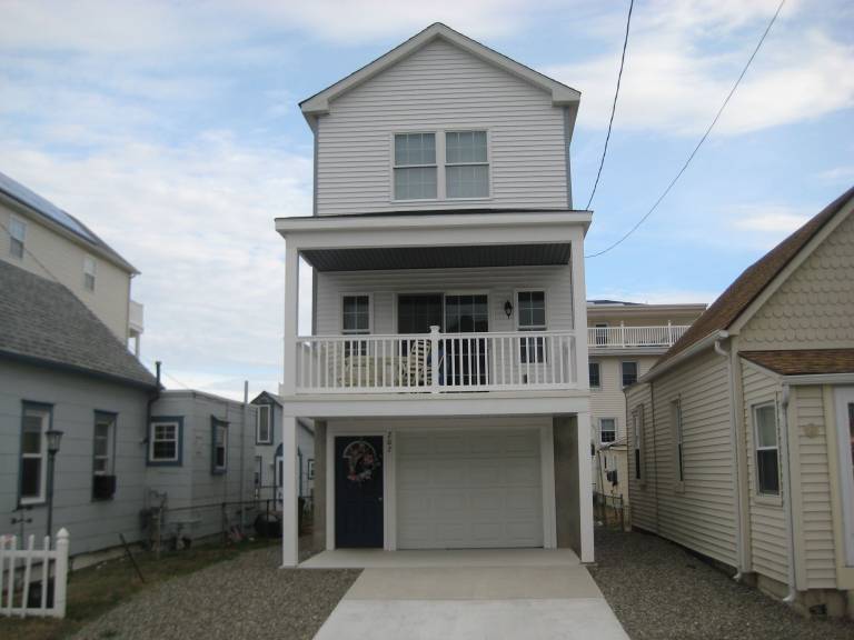 House  Stone Harbor