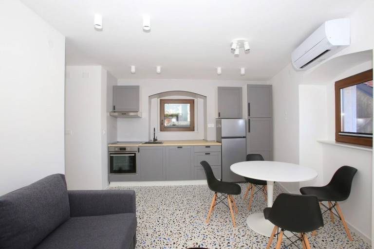 House with 1 room for 4 persons — photo 2