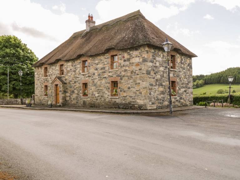 Cottage Drumaveil North