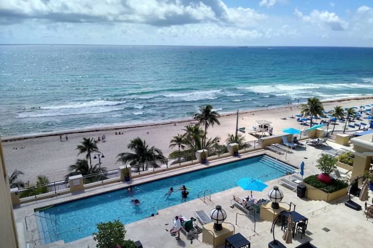 Aparthotel Central Beach