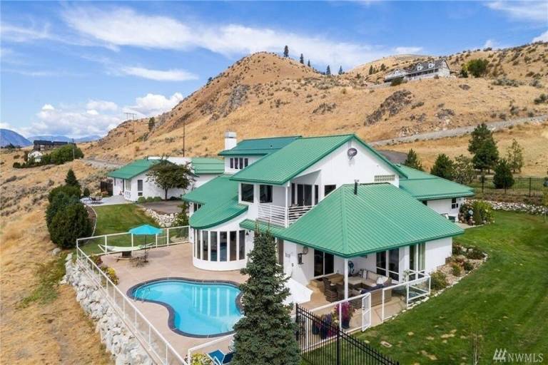House Chelan