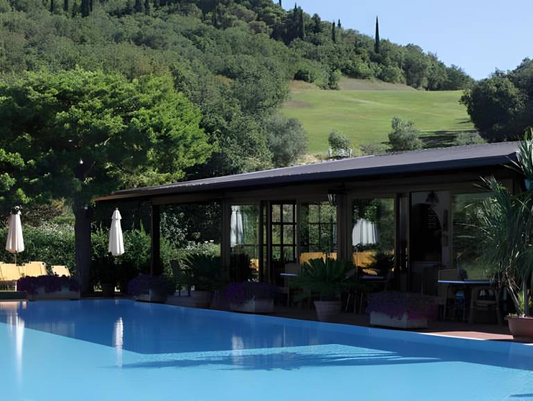 Wonderful serviced apartment with patio, pool & garden | Dogs allowed in Torri del Benaco