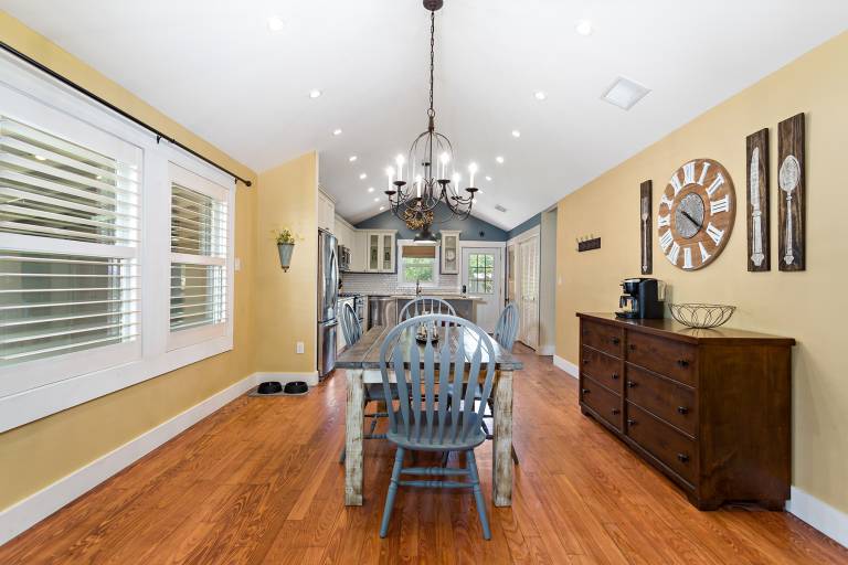 Family-friendly big vacation home | Mountain view | Dogs allowed — photo 3