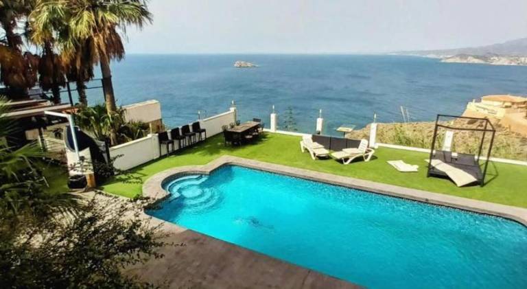 Villa with pool in Benidorm