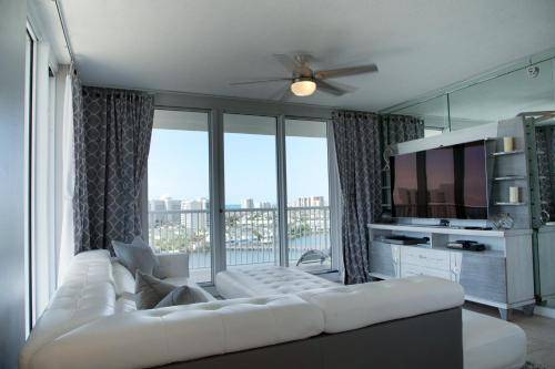 Resort  Okaloosa Island