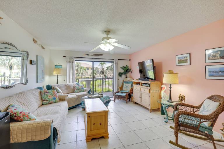 Condo Crescent Beach