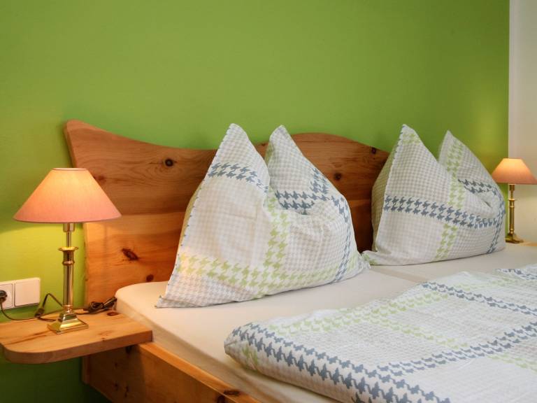 Vacation home with garden, sauna & patio | Mountain view | Pet-friendly — photo 4