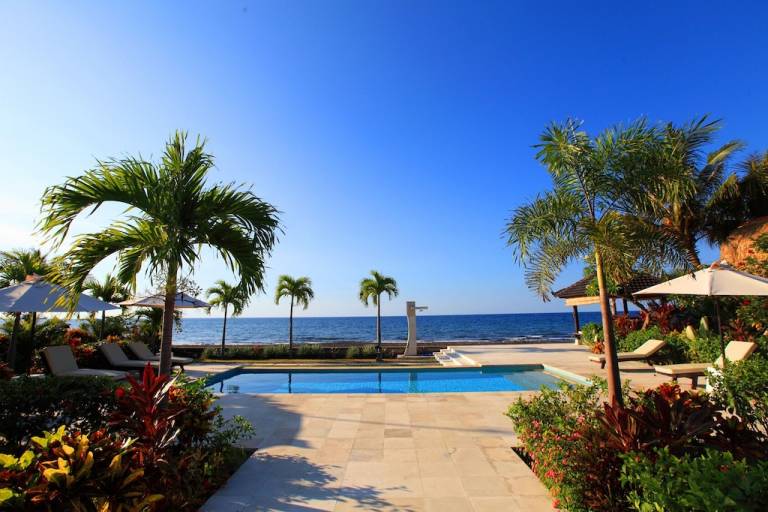 Villa Celukan Bawang
