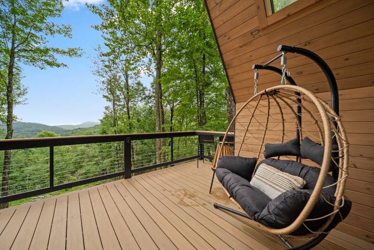 Ascent A-Frame Modern Treehouse with Hot Tub and Views — photo 5