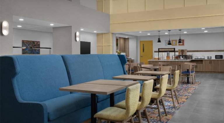 Hampton Inn & Suites Laurel — photo 3