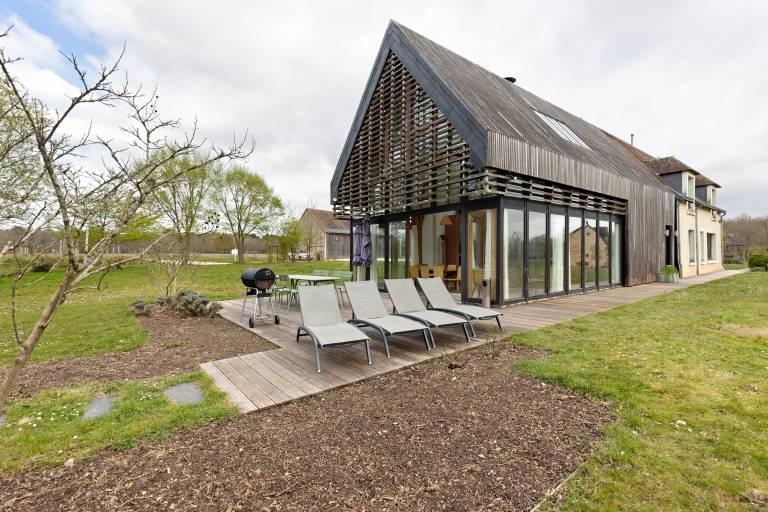 Children-friendly wonderful villa with terrace, grill & heated pool | Lake view | Good for workation | Pets allowed — photo 4