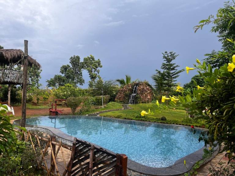 Farmhouse Garawand Khurd