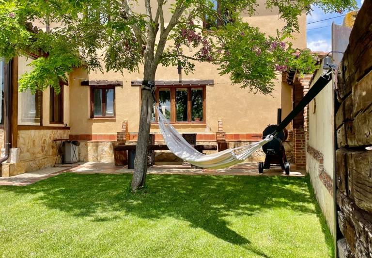 House with grill, patio & private pool | Mountain view | Good for workation — photo 3
