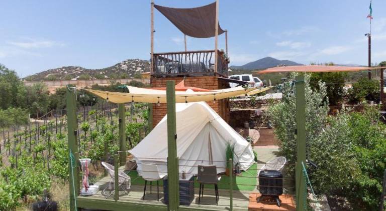 Charming tent with pool & hot tub | Dogs allowed in Ensenada
