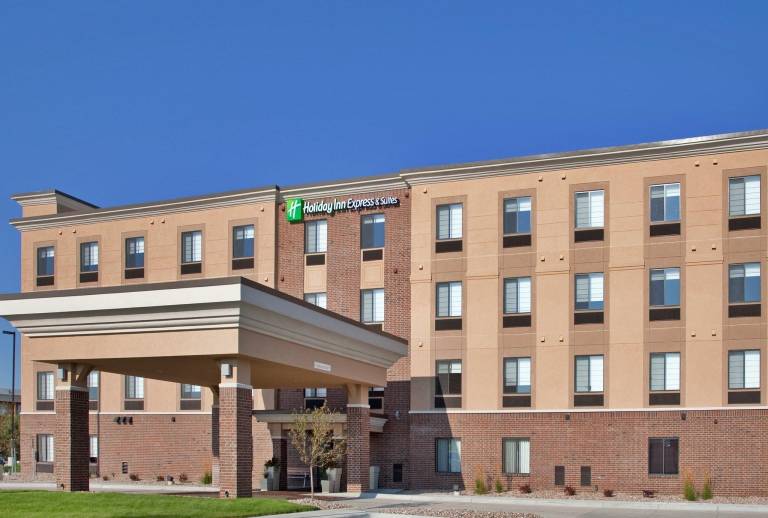 Holiday Inn Express Hotel and Suites Lincoln Airport By IHG in Lincoln, NE