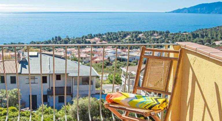 Apartment with 2 rooms for 4 persons in Dorgali