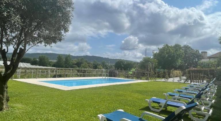 Ample vacation home with pool, terrace & barbeque | Dogs allowed in Braga