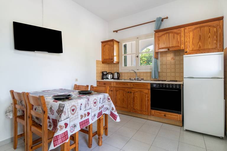 Apartment 'Olivea Apt 1' with Sea View, Wi-Fi and Air Conditioning — photo 3