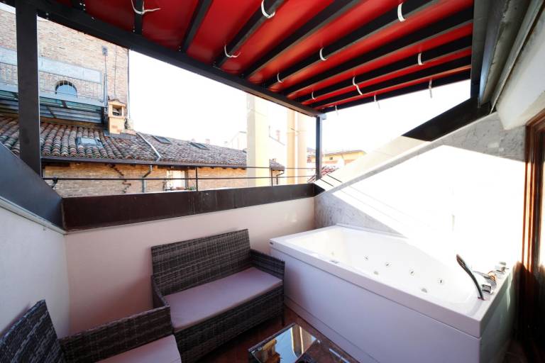 Hostel with terrace | Next to Two Towers — photo 4