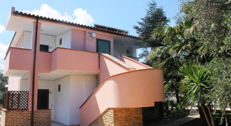 Wonderful serviced apartment with grill & yard | Close to the beach | Dogs allowed — photo 4