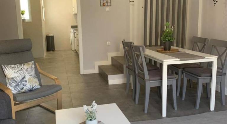 Apartment with 2 rooms for 4 persons — photo 2