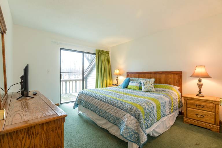 Condo  DuBois