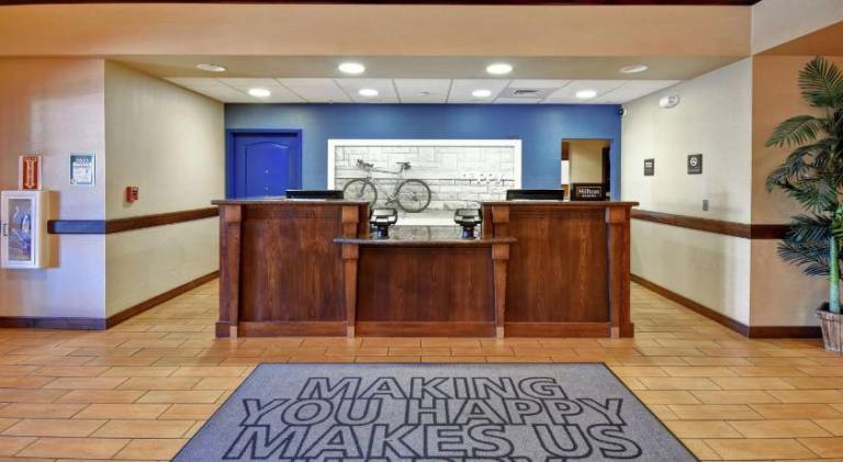 Hampton Inn & Suites Folsom — photo 5