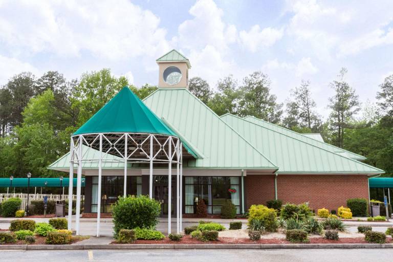 Days Inn by Wyndham Petersburg/South Fort Lee in Petersburg, VA