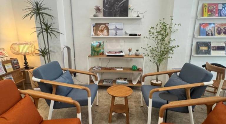 Wonderful apartment with garden | Close to Wat Pho | Perfect for remote work | Pets are welcome in Bangkok