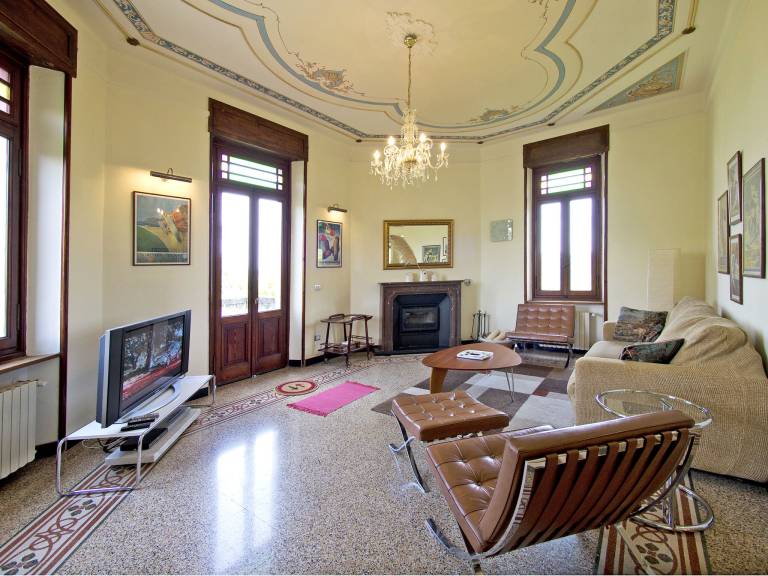 Fully equipped wonderful vacation home with barbecue, patio & private pool | Perfect for remote work | Pets allowed — photo 4
