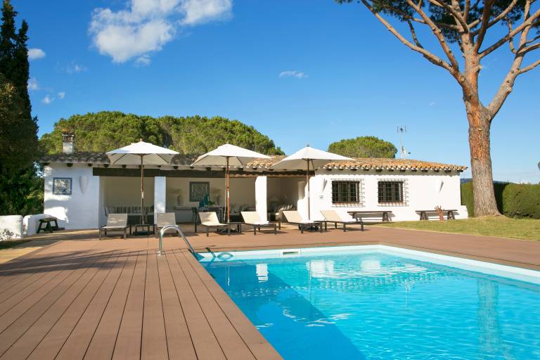Villa 'Masia Roca Rodona' with Mountain Views, Wi-Fi and Air Conditioning — photo 2