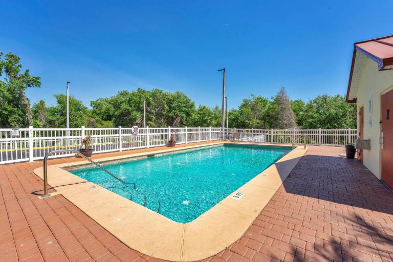 Wingate by Wyndham Leesburg Florida — photo 4