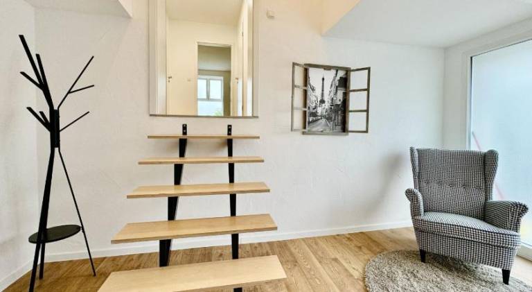 House with yard, patio & sauna in Daun