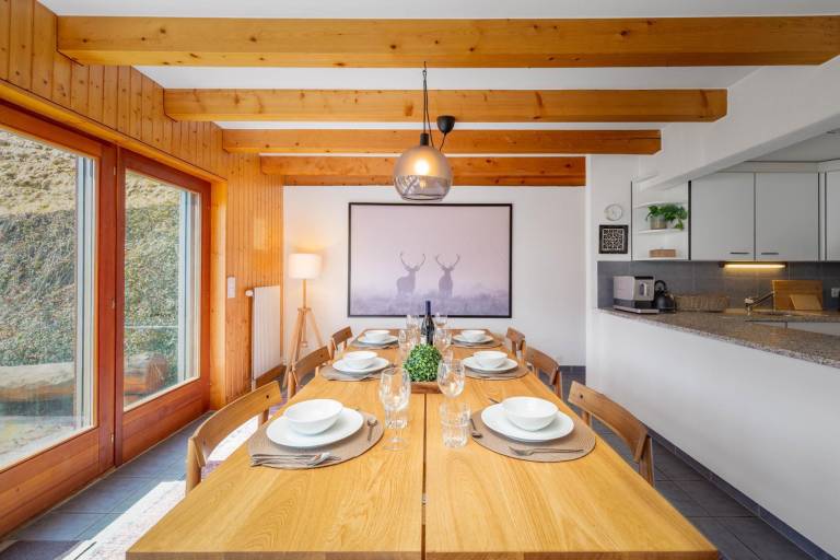 Chalet with patio, grill & garden — photo 3