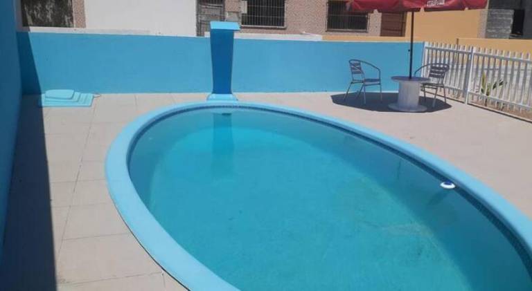 House with pool — photo 3