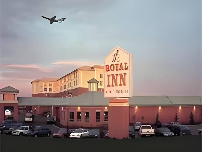Royal Hotel Calgary, Trademark Collection by Wyndham in Calgary, AB