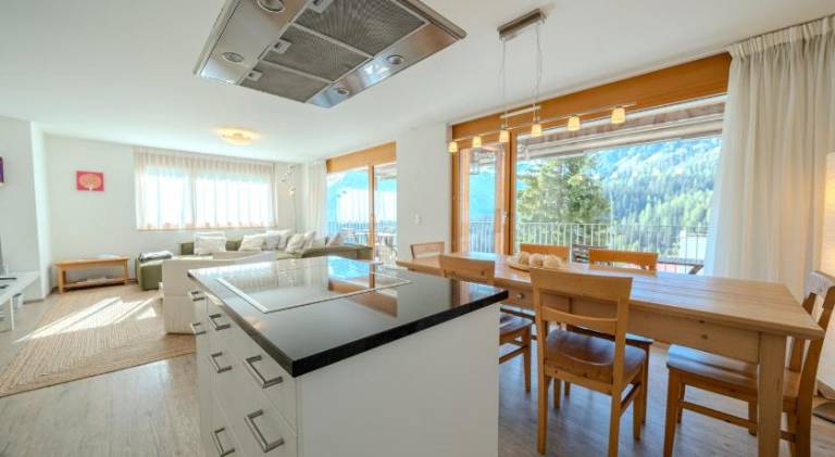 Sunnaschy Heidi by Arosa Vacations, Exklusive App nahe Skilift-Kulm mit Privatparkplatz — photo 3