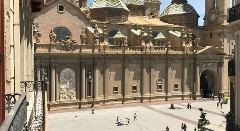 Fully equipped nice apartment | Near Cathedral-Basilica of Our Lady of the Pillar | Suitable for remote work | Dogs allowed in Zaragoza