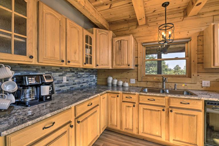 ‘Lazy Beaver Lodge’ Pagosa Cabin w/ Deck, Fire Pit — photo 5