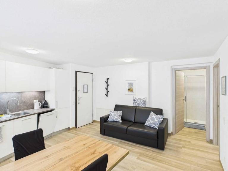 Vacation home with 2 rooms for 6 persons in Lugano