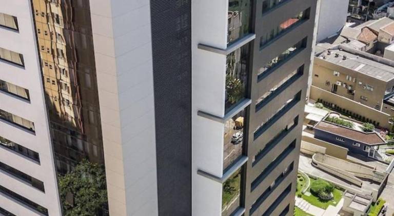 Apartment with yard, patio & sauna | Good for workation | Dogs allowed in Curitiba